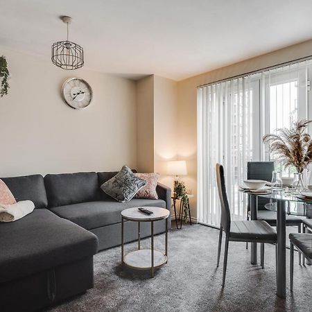 Stylish 2 Bed Manchester Flat Kültér fotó