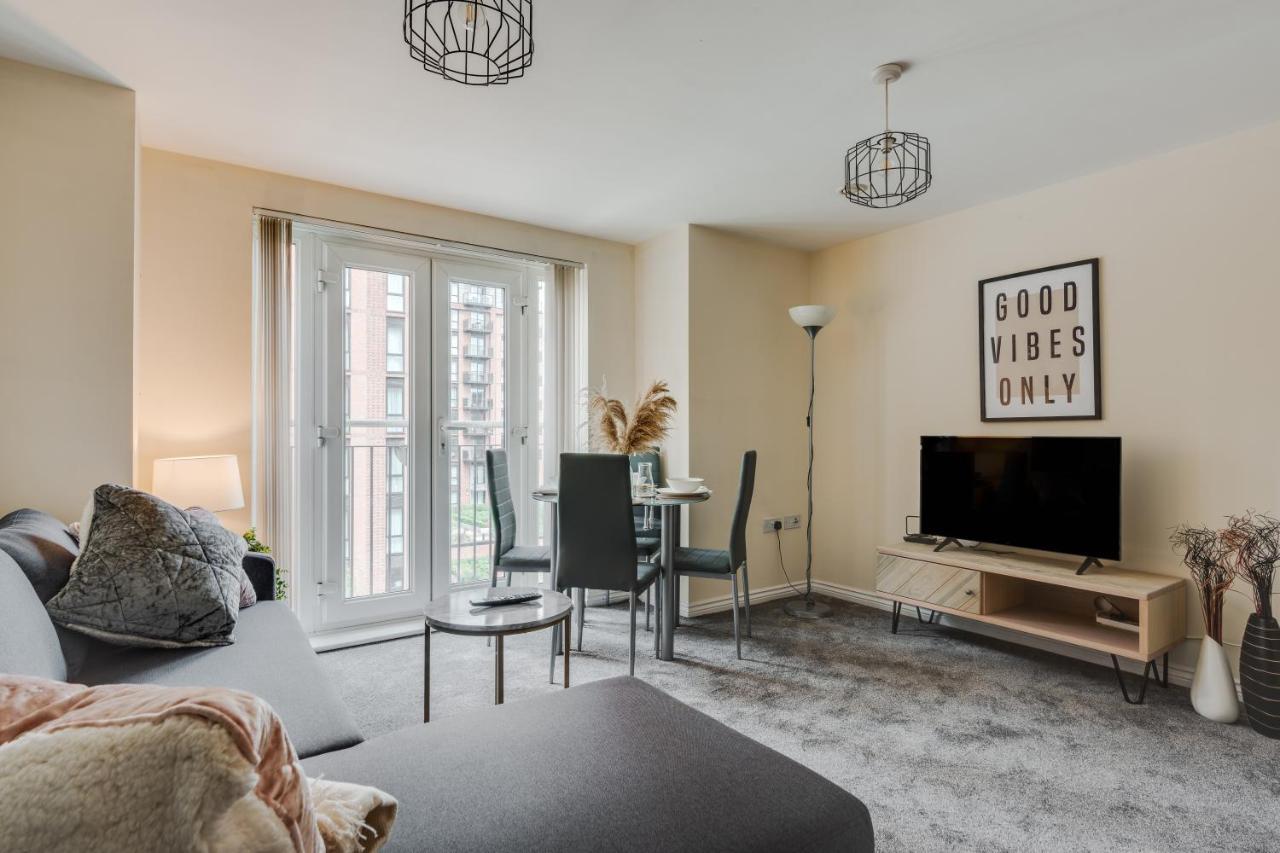 Stylish 2 Bed Manchester Flat Kültér fotó