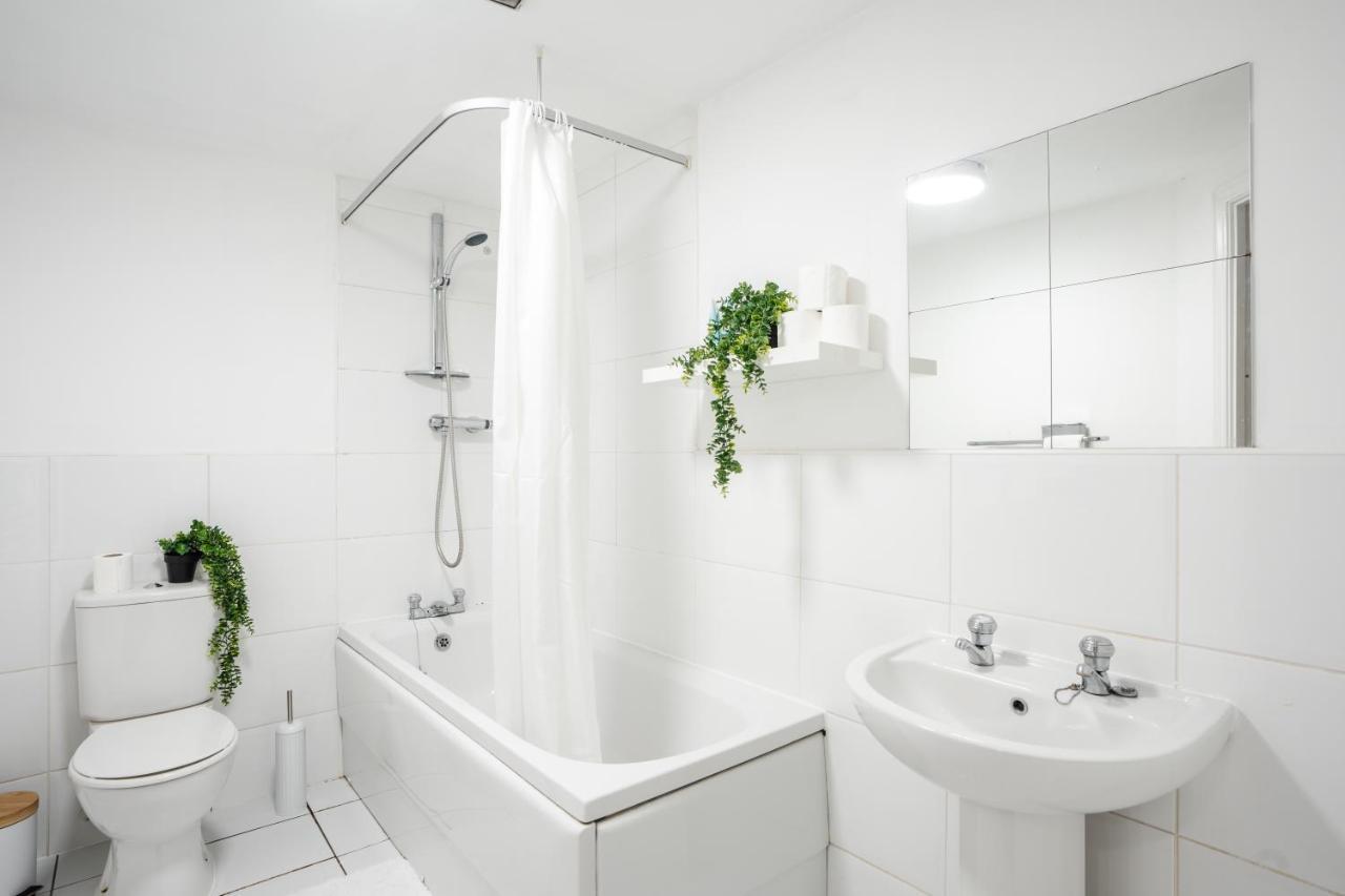 Stylish 2 Bed Manchester Flat Kültér fotó
