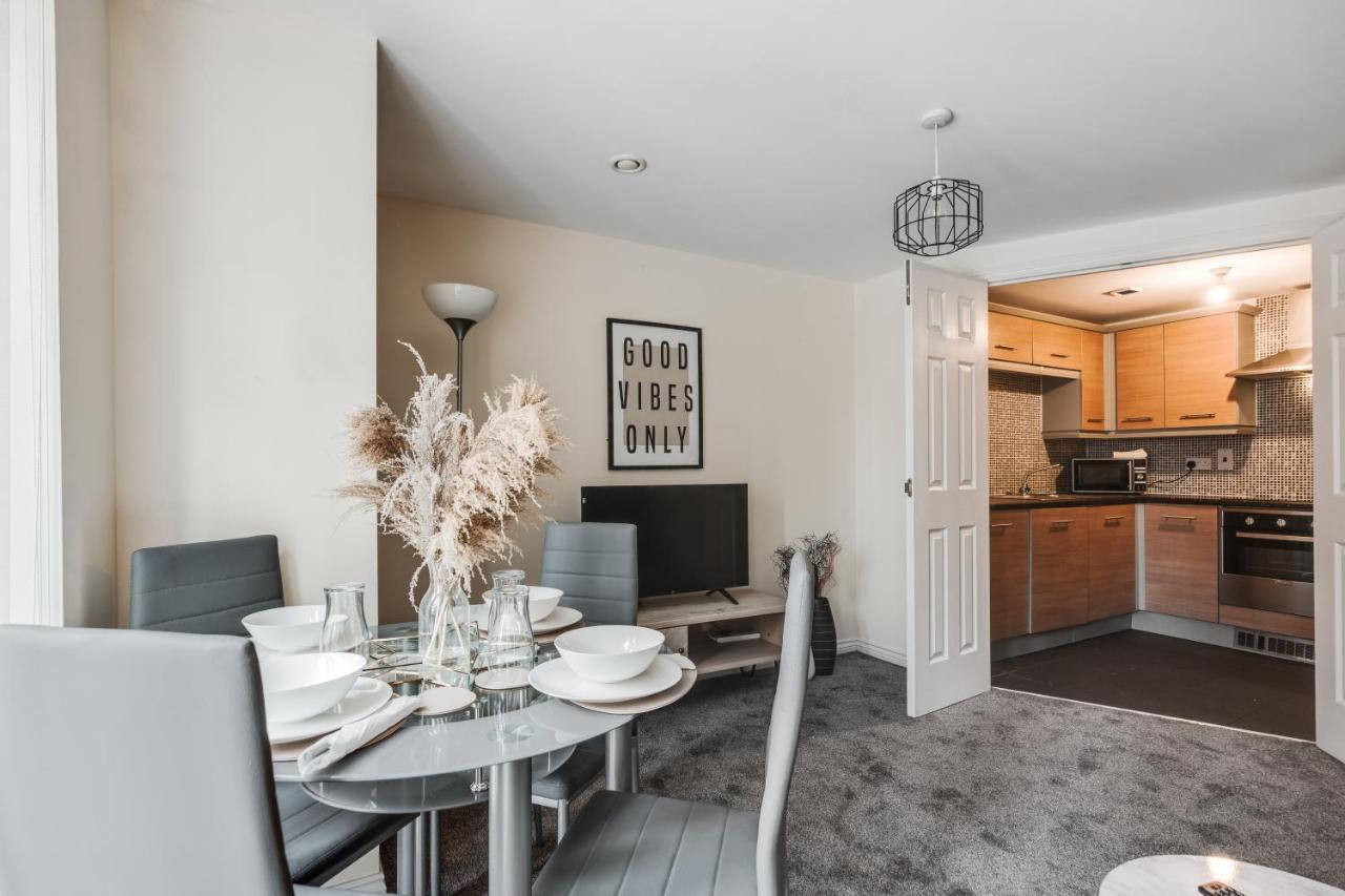 Stylish 2 Bed Manchester Flat Kültér fotó